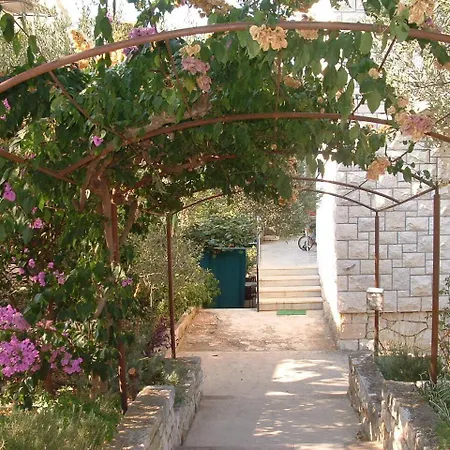 Apartment - 50m From Beach;